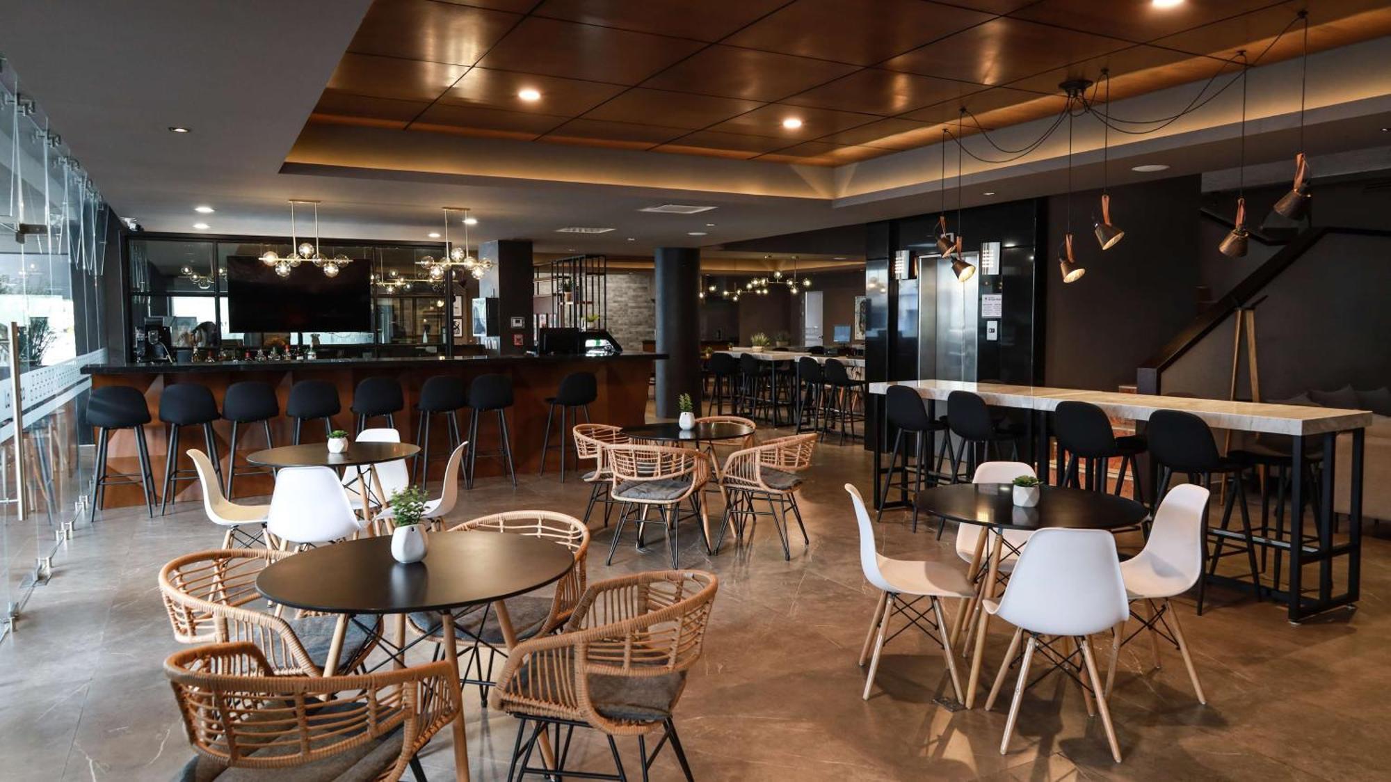 贝斯特韦斯特桑托林酒店 维多利亚城 外观 照片